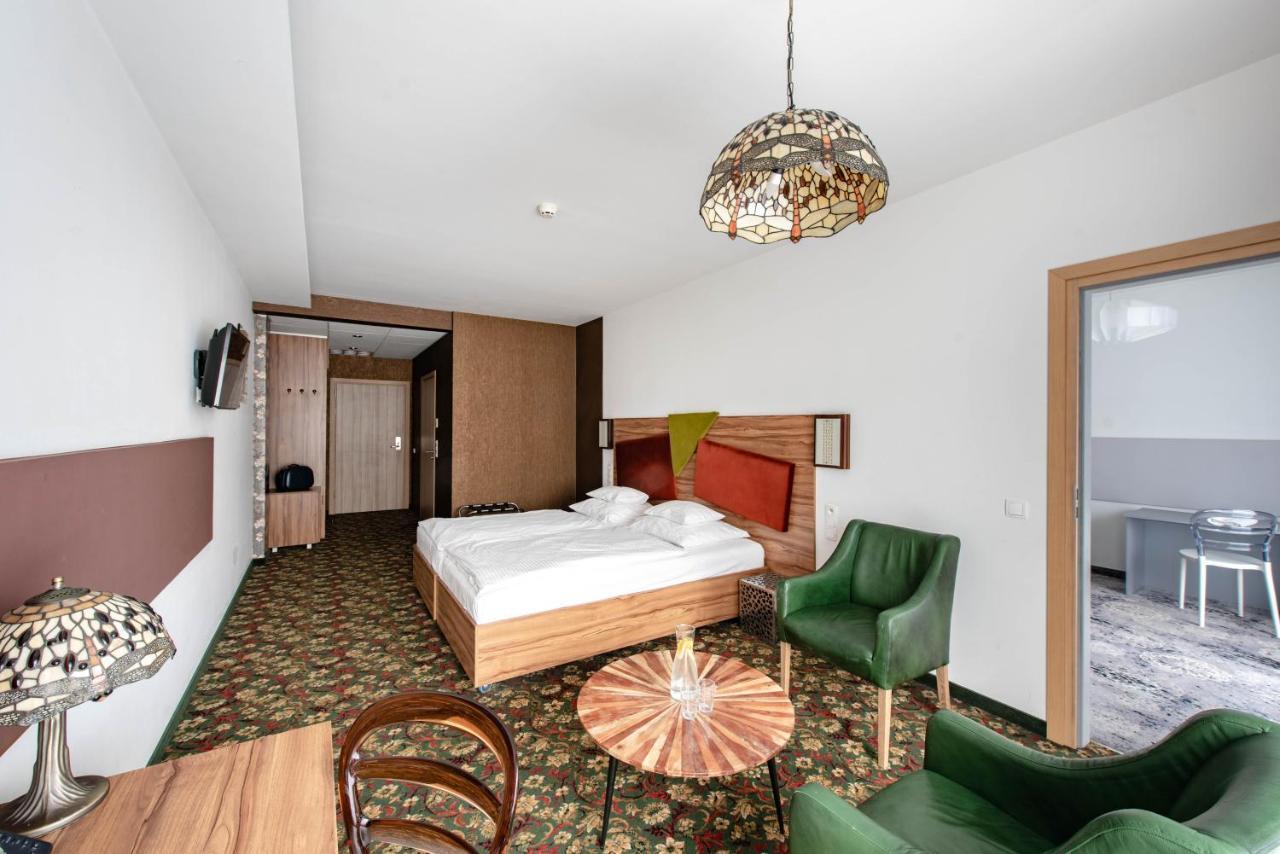 Hotel Lenart Vělička Exteriér fotografie