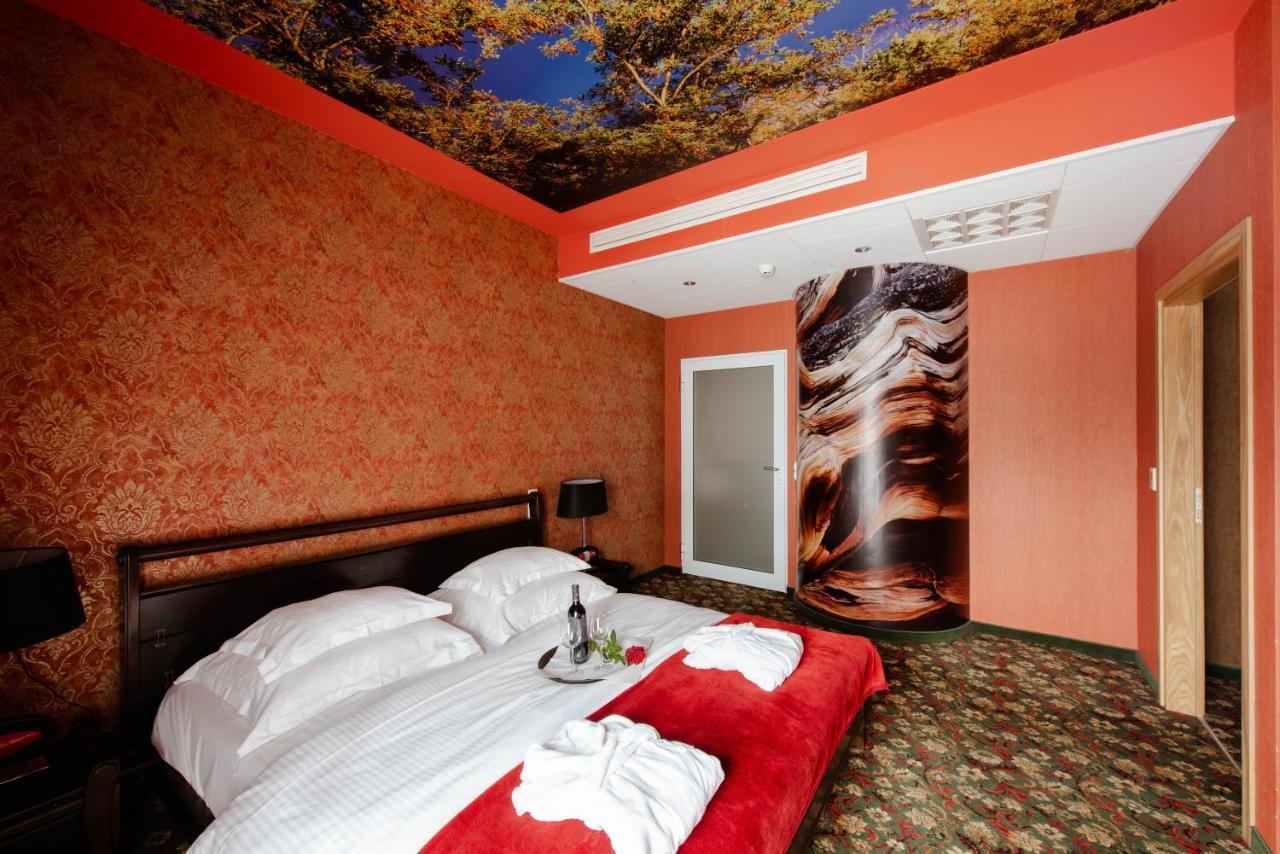 Hotel Lenart Vělička Exteriér fotografie