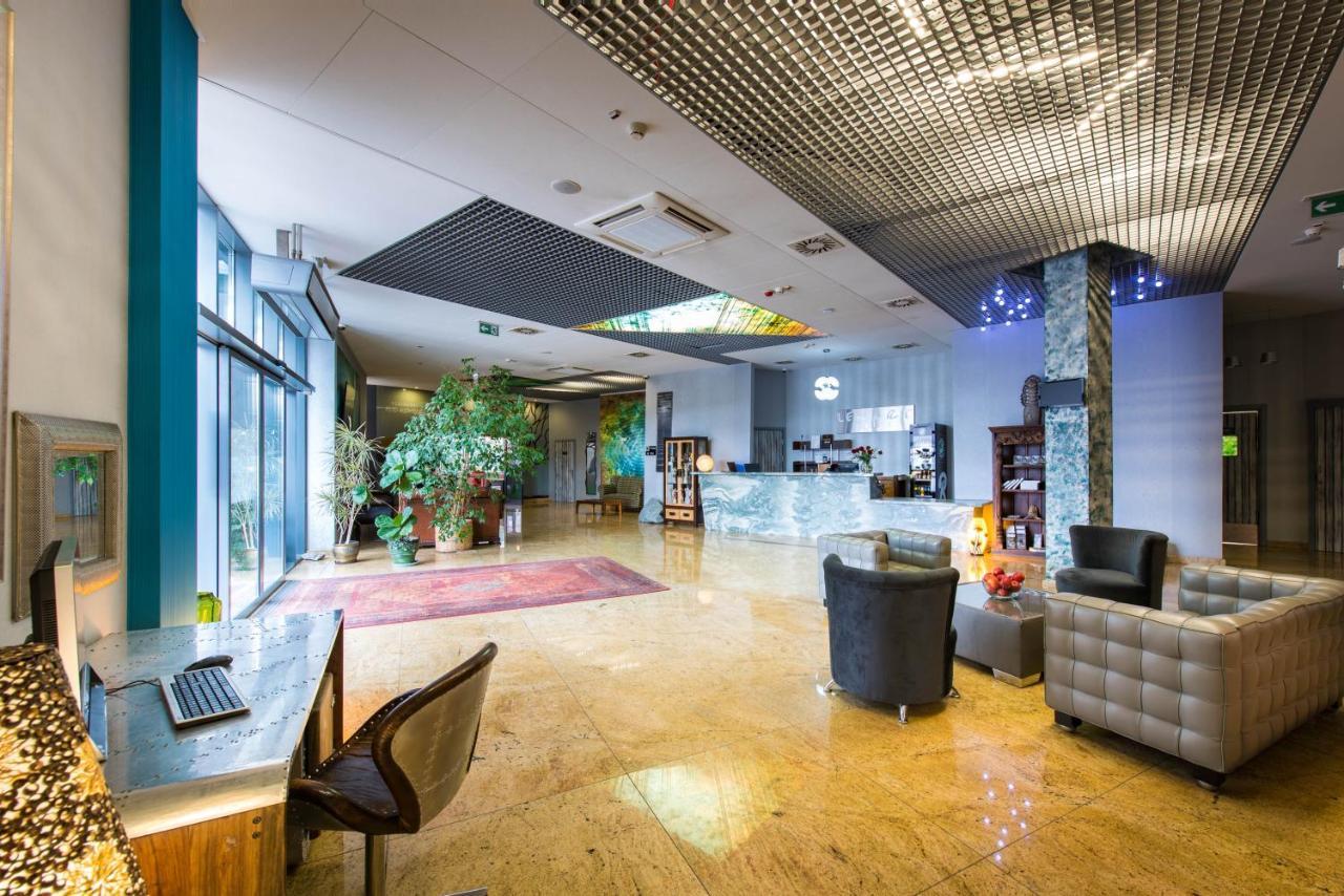 Hotel Lenart Vělička Exteriér fotografie